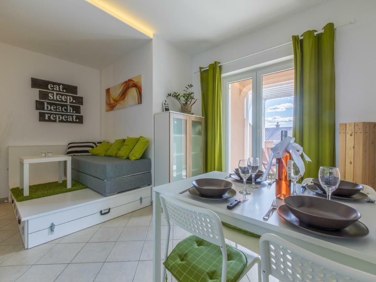 Apartment Color Green Dramalj Kamer foto